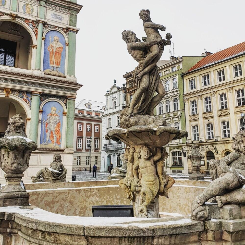 You are currently viewing Fontanna Prozerpiny – idealne tło do selfies z historią w tle.