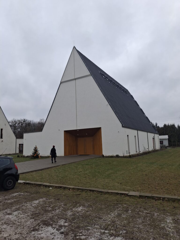 Św. moniki 2 ul. biskupińska 29