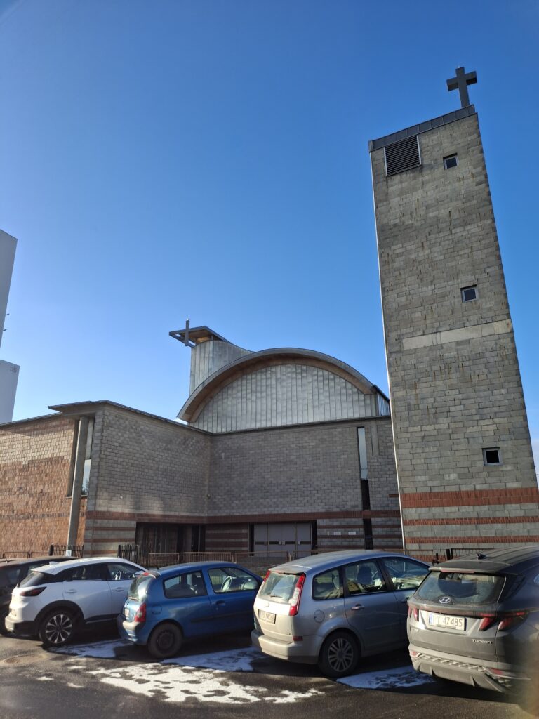 Św. stanisława biskupa i męczenników os. Śmiałego 122